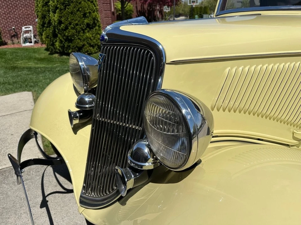 1934 Ford Model 18 & 40 - Image 4 of 31