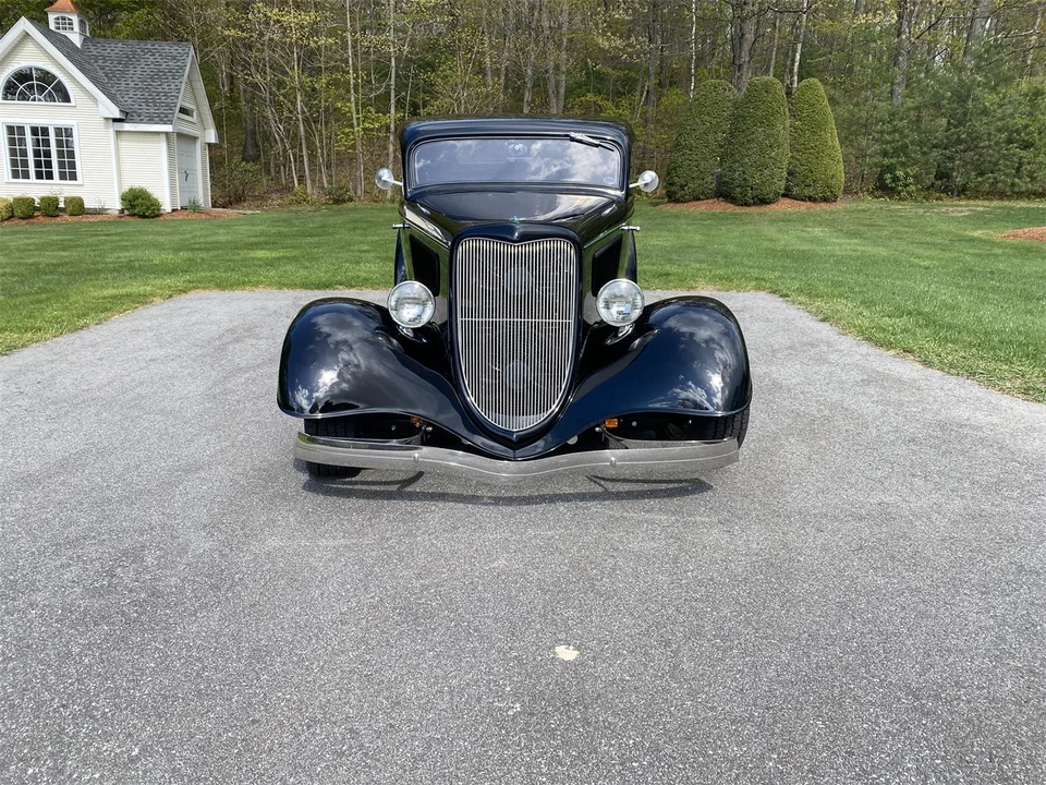 1934 Ford Model 18 & 40 - Image 2 of 31