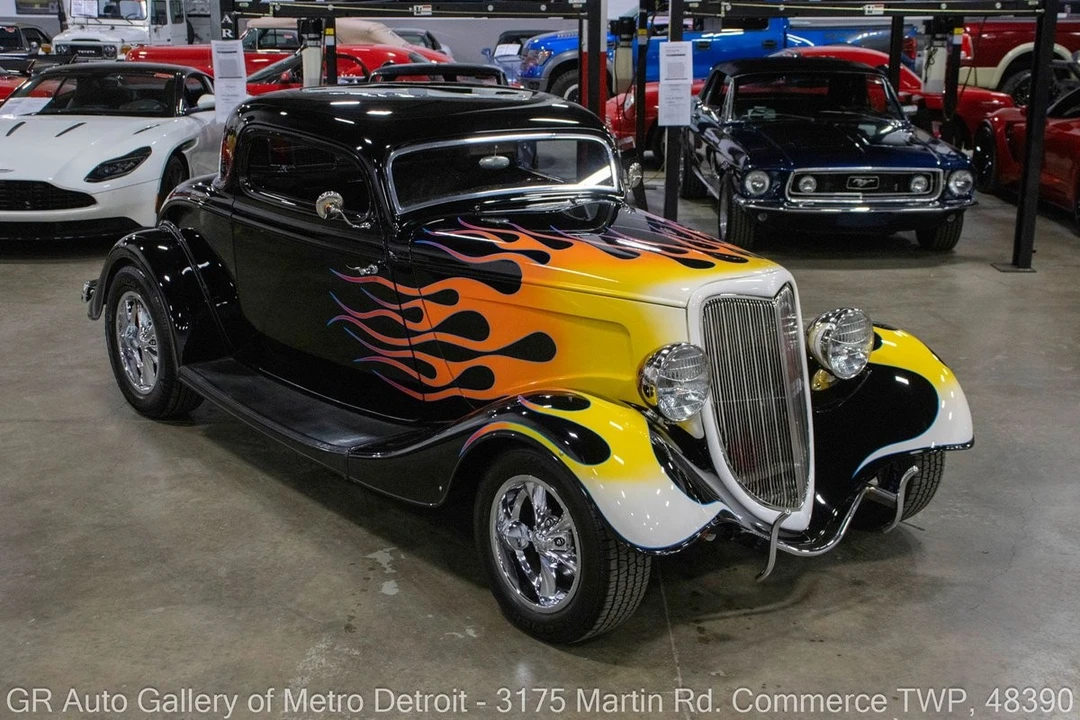 1934 Ford Model 18 & 40 - Image 9 of 12