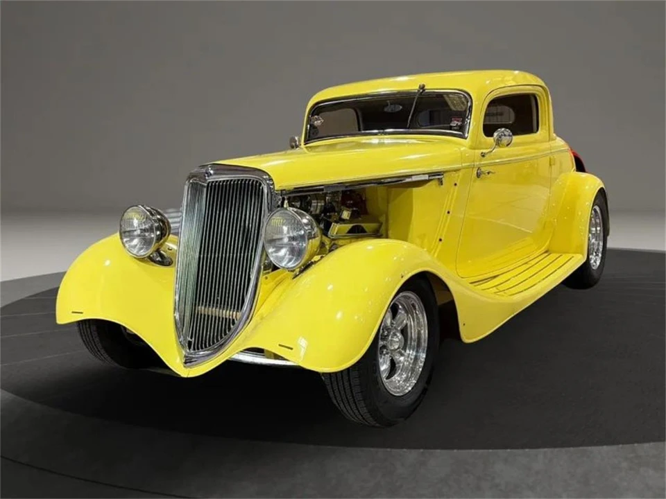 1934 Ford Model 18 & 40 - Image 4 of 31