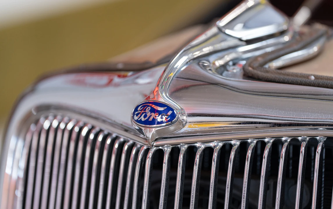 1934 Ford Model 18 & 40 - Image 9 of 17