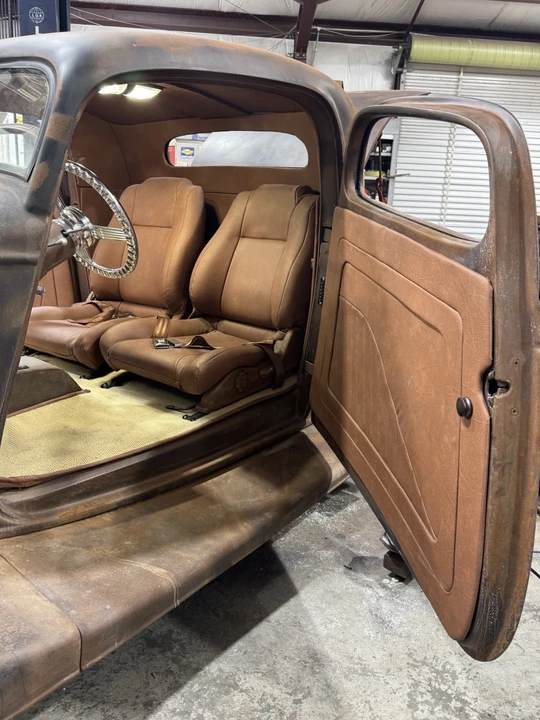 1934 Ford Model 18 & 40 - Image 6 of 11