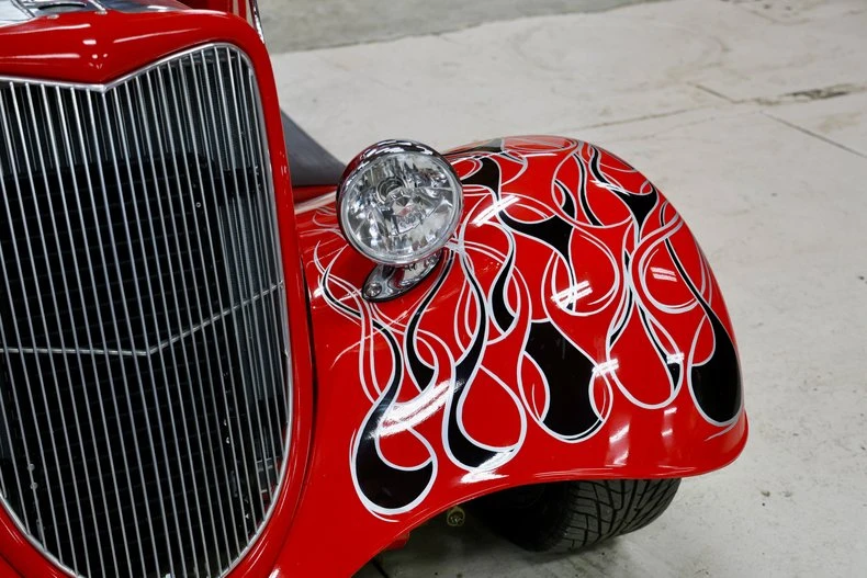 1934 Ford Model 18 & 40 - Image 10 of 31