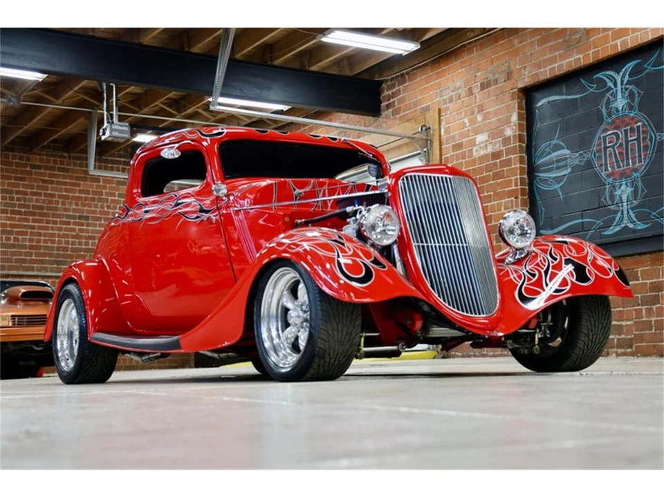 1934 Ford Model 18 & 40 - Image 4 of 31