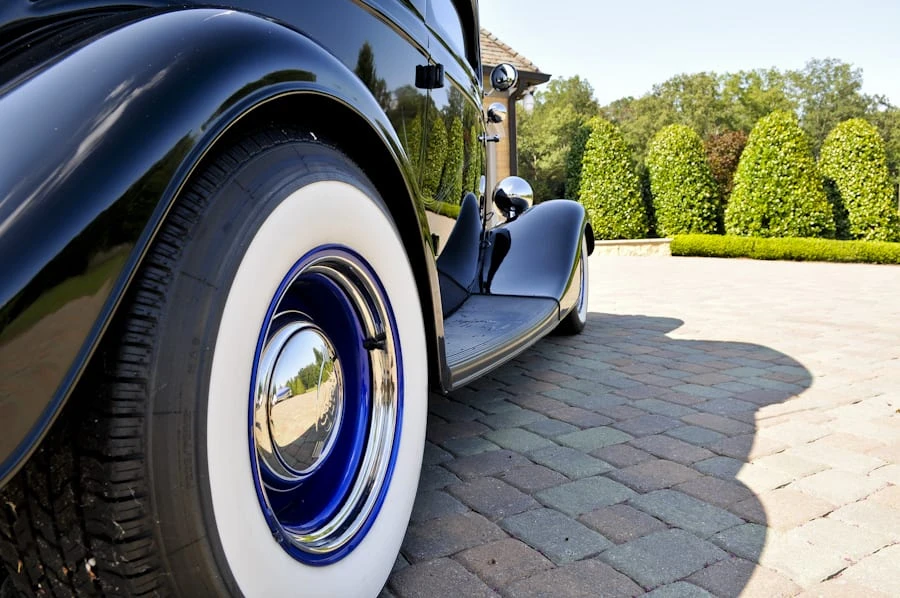 1934 Ford Model 18 & 40 - Image 8 of 9