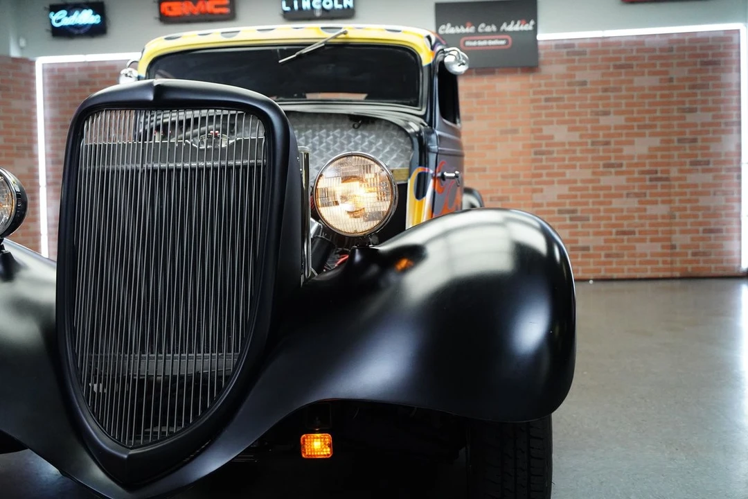 1934 Ford Model 18 & 40 - Image 5 of 12