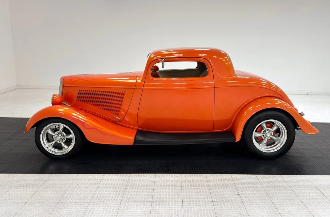 1934 Ford Model 18 & 40 - Image 2 of 21