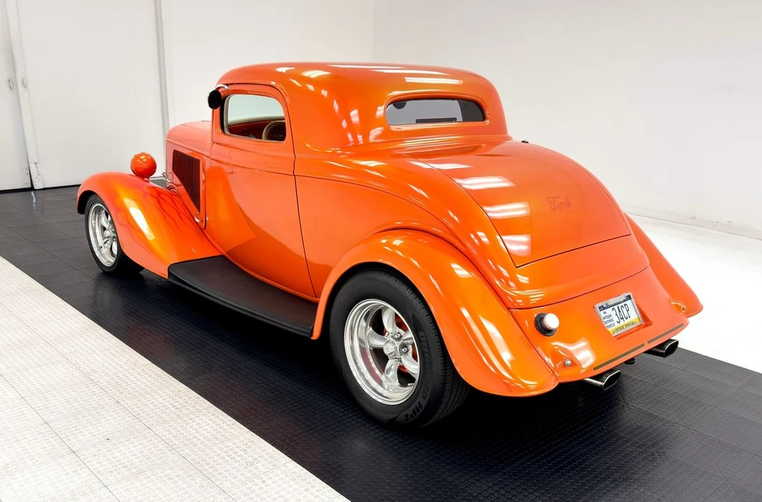 1934 Ford Model 18 & 40 - Image 3 of 21