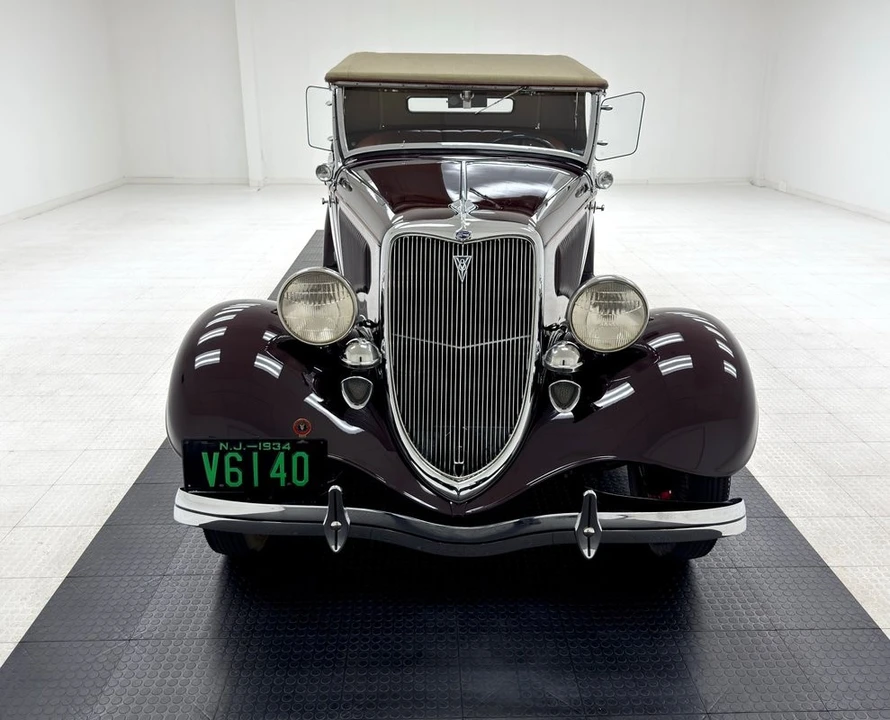 1934 Ford Model 18 & 40 - Image 11 of 31