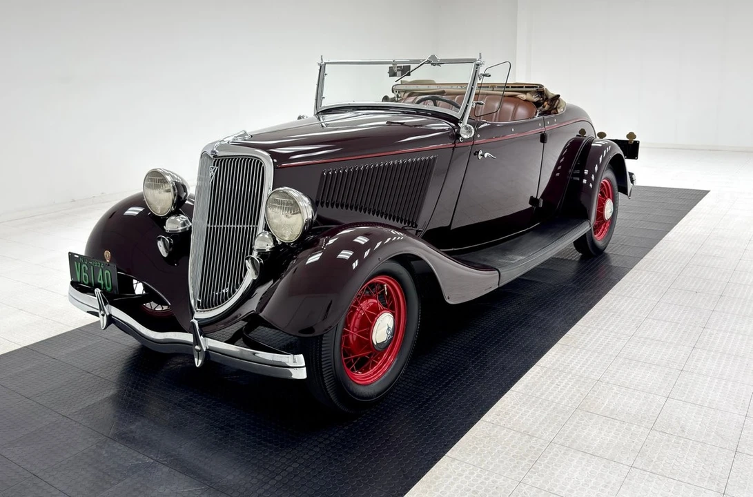 1934 Ford Model 18 & 40 - Image 2 of 31