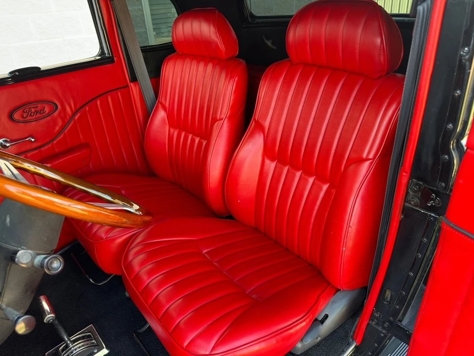 1934 Ford Model 18 & 40 - Image 2 of 12
