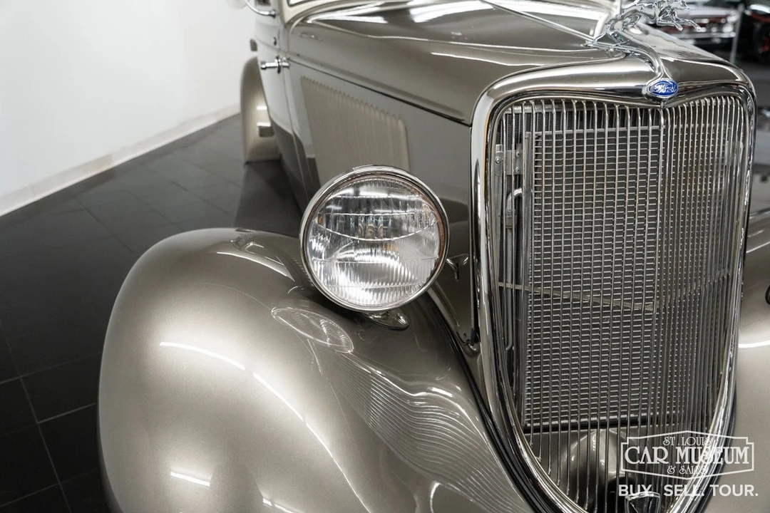 1934 Ford Model 18 & 40 - Image 9 of 21