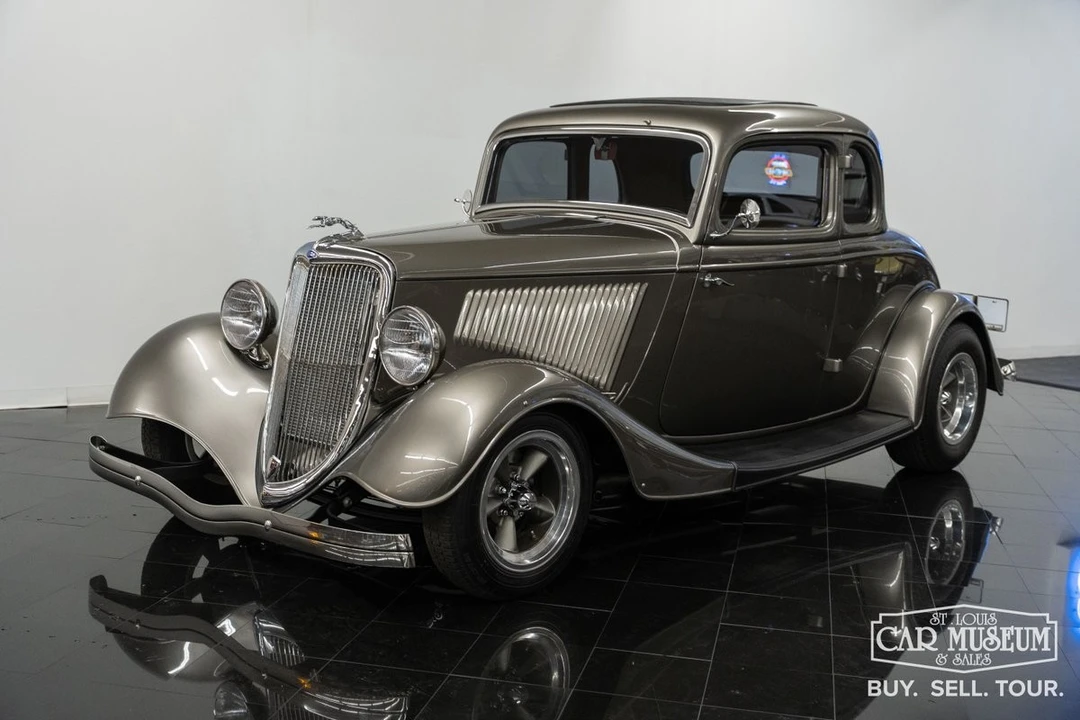 1934 Ford Model 18 & 40 - Image 2 of 21
