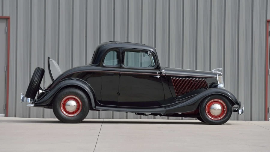 1934 Ford Model 18 & 40 - Image 2 of 20