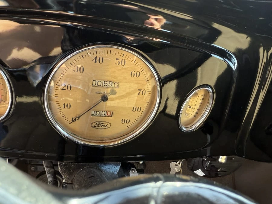 1934 Ford Model 18 & 40 - Image 16 of 23