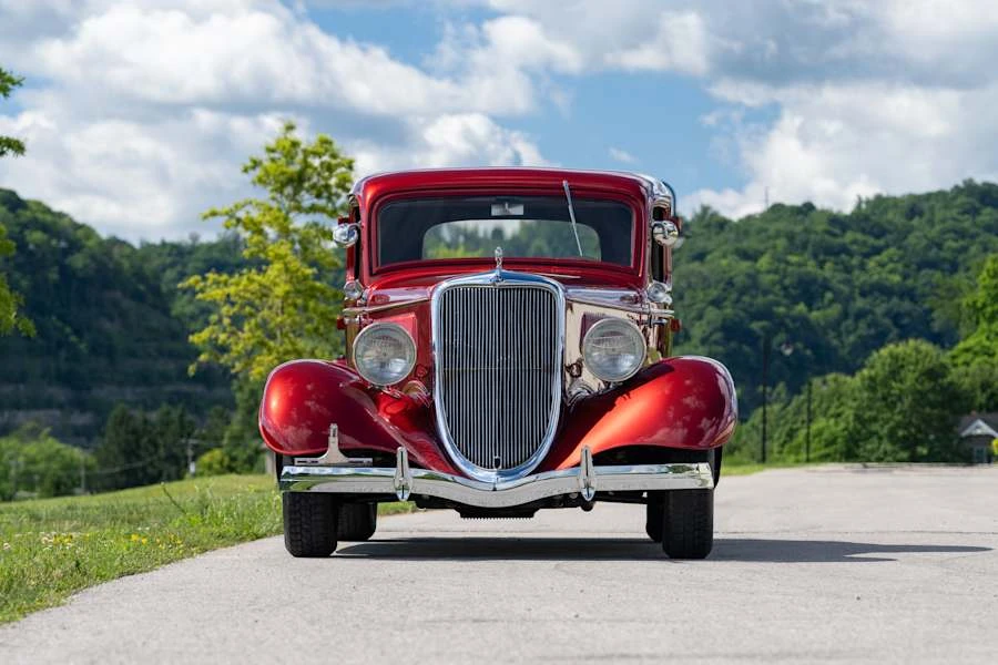 1934 Ford Model 18 & 40 - Image 4 of 31