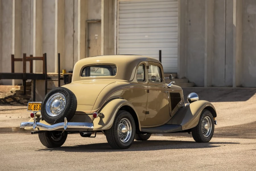 1934 Ford Model 18 & 40 - Image 3 of 15