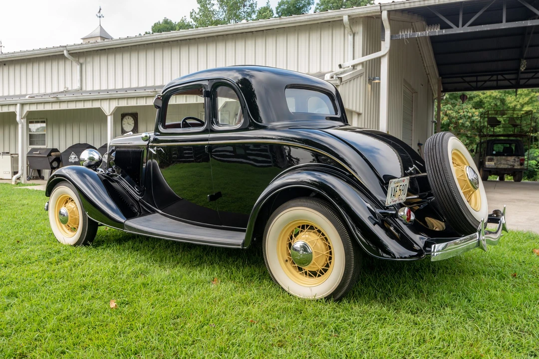 1934 Ford Model 18 & 40 - Image 10 of 31