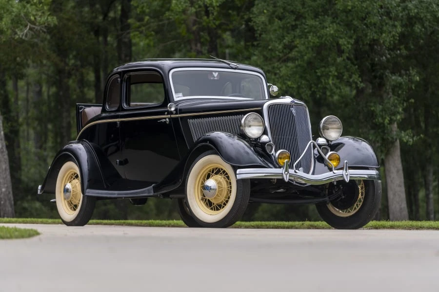 1934 Ford Model 18 & 40 - Image 6 of 31