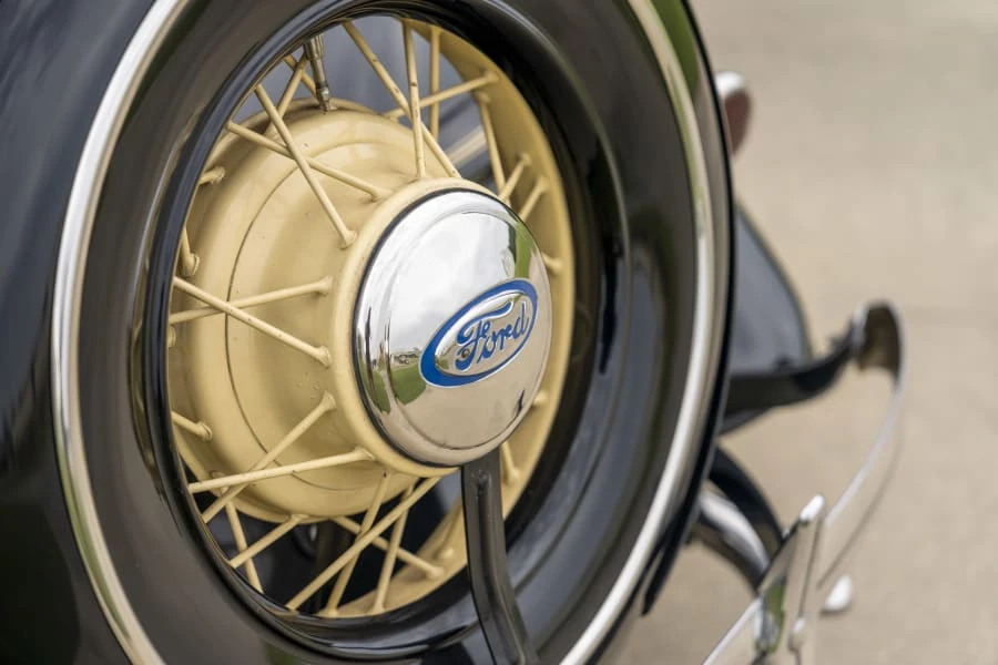 1934 Ford Model 18 & 40 - Image 20 of 31