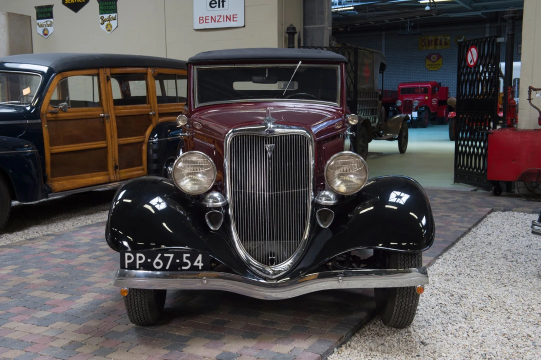 1934 Ford Model 18 & 40 - Image 3 of 13