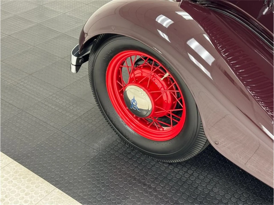 1934 Ford Standard & Deluxe & Super Deluxe - Image 15 of 31
