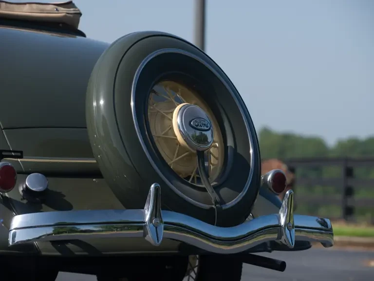 1934 Ford Model 18 & 40 - Image 11 of 17