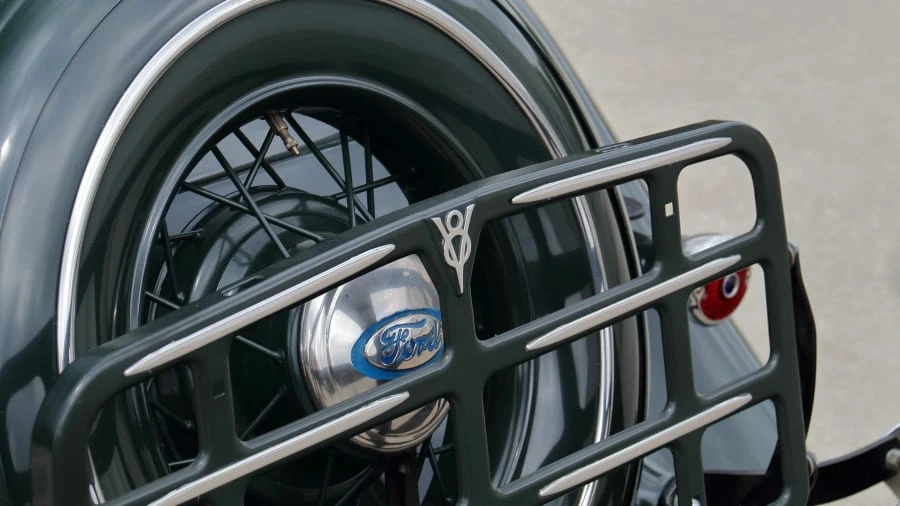 1934 Ford Model 18 & 40 - Image 11 of 20