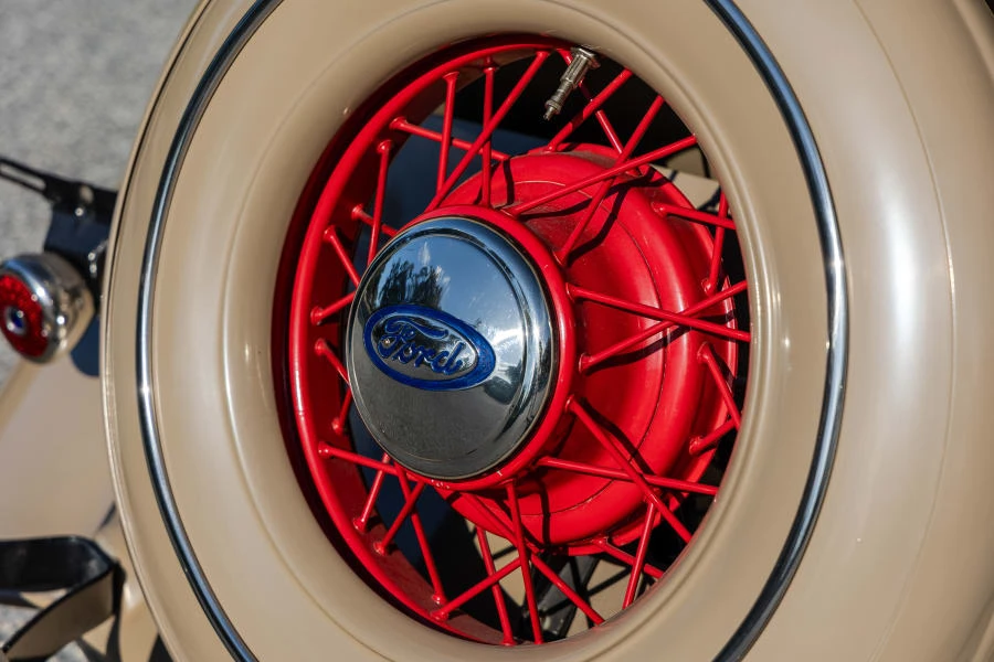 1934 Ford Model 18 & 40 - Image 13 of 21
