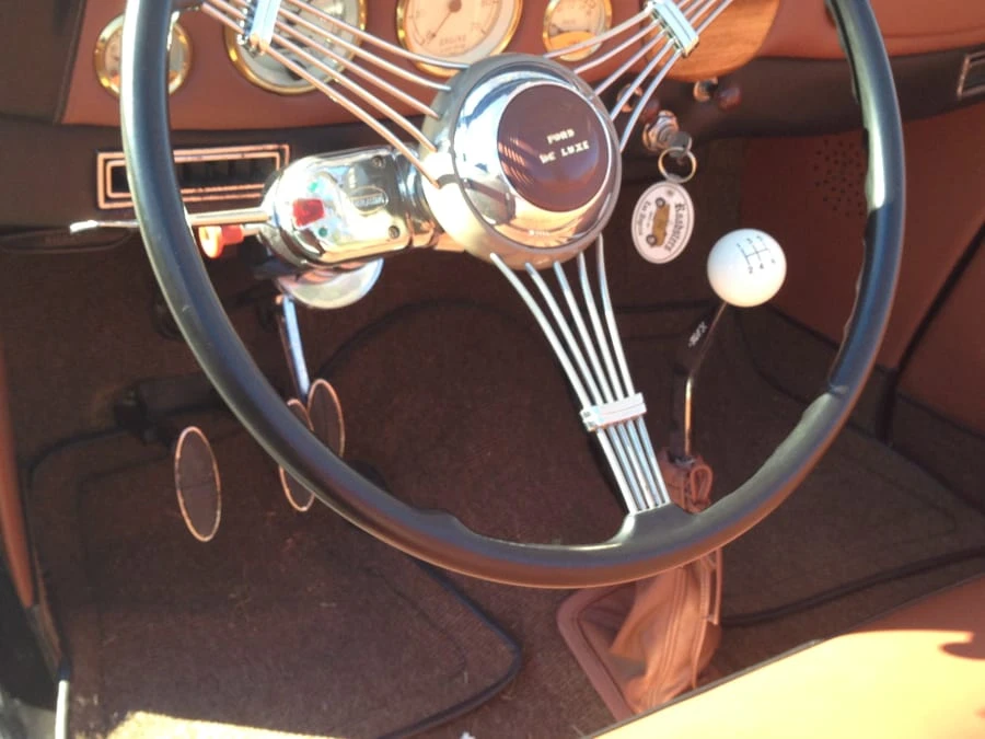 1934 Ford Model 18 & 40 - Image 9 of 12
