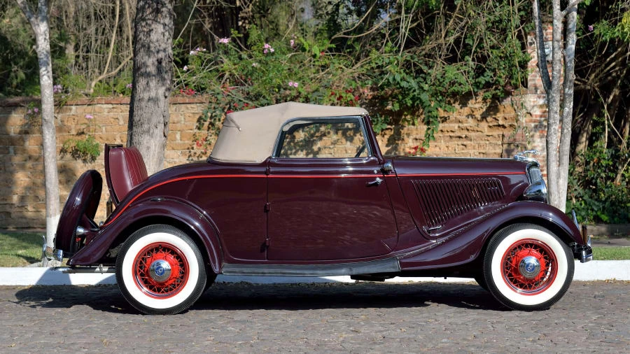 1934 Ford Model 18 & 40 - Image 2 of 13