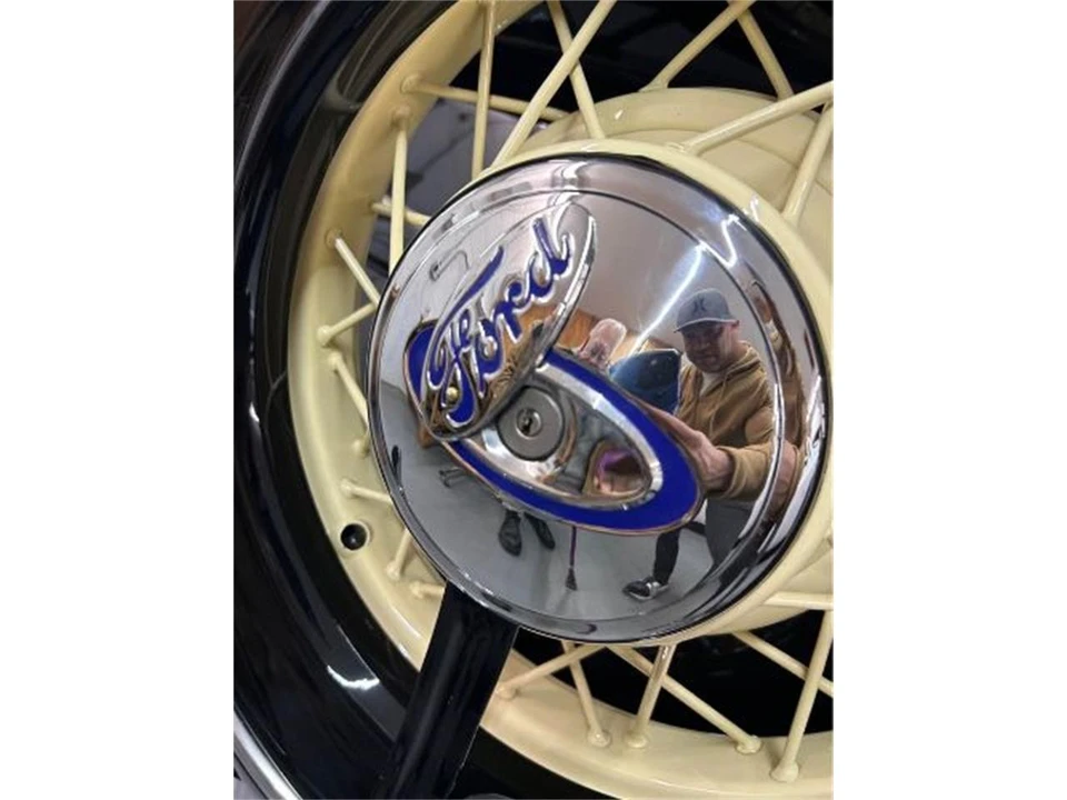 1934 Ford Model 18 & 40 - Image 15 of 17