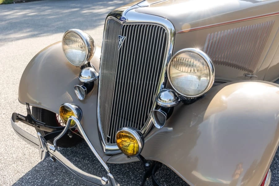 1934 Ford Model 18 & 40 - Image 13 of 21