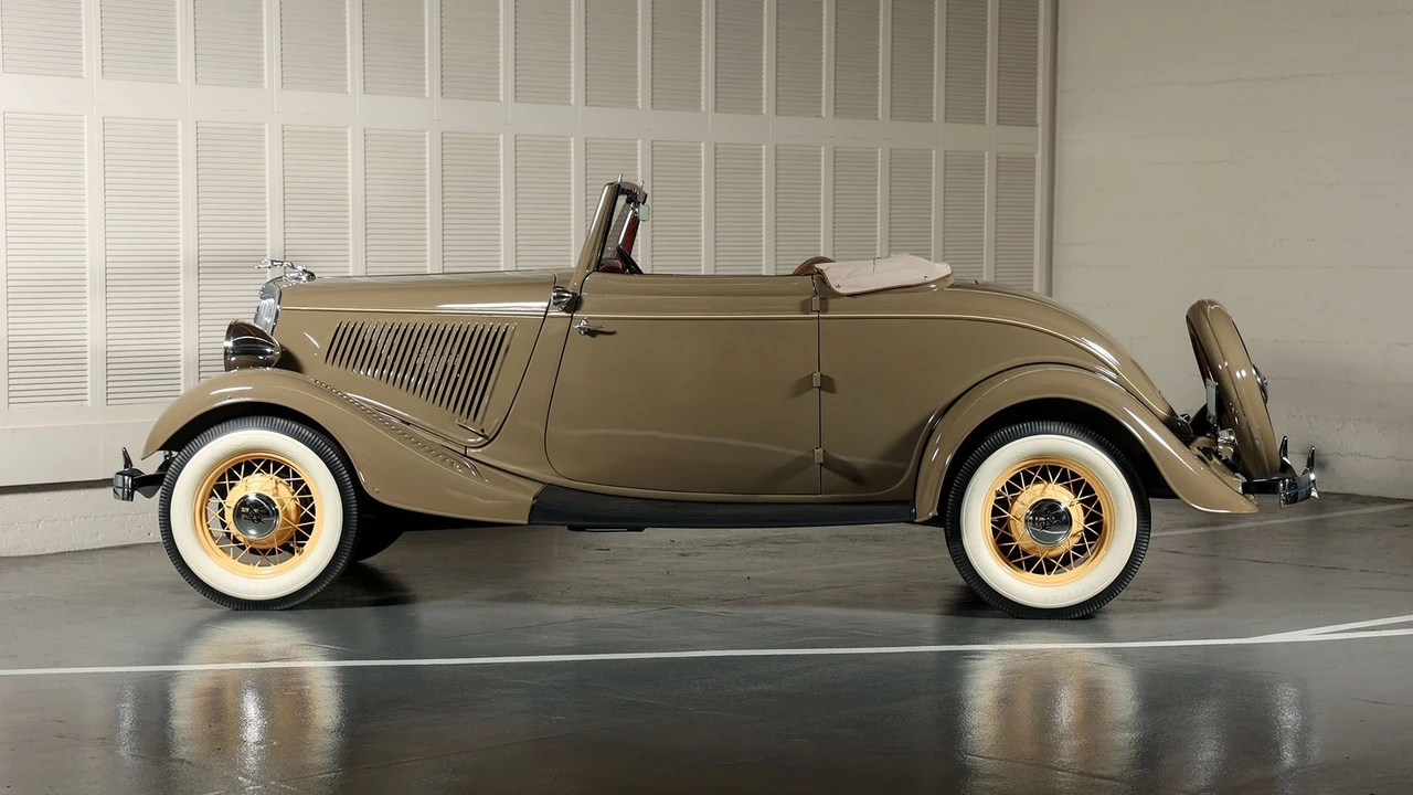 1934 Ford Model 18 & 40 - Image 4 of 29