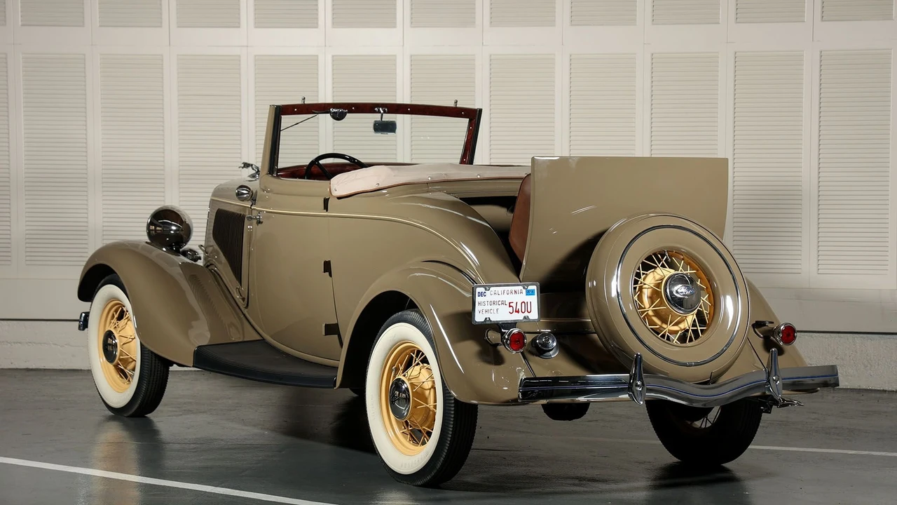 1934 Ford Model 18 & 40 - Image 5 of 29