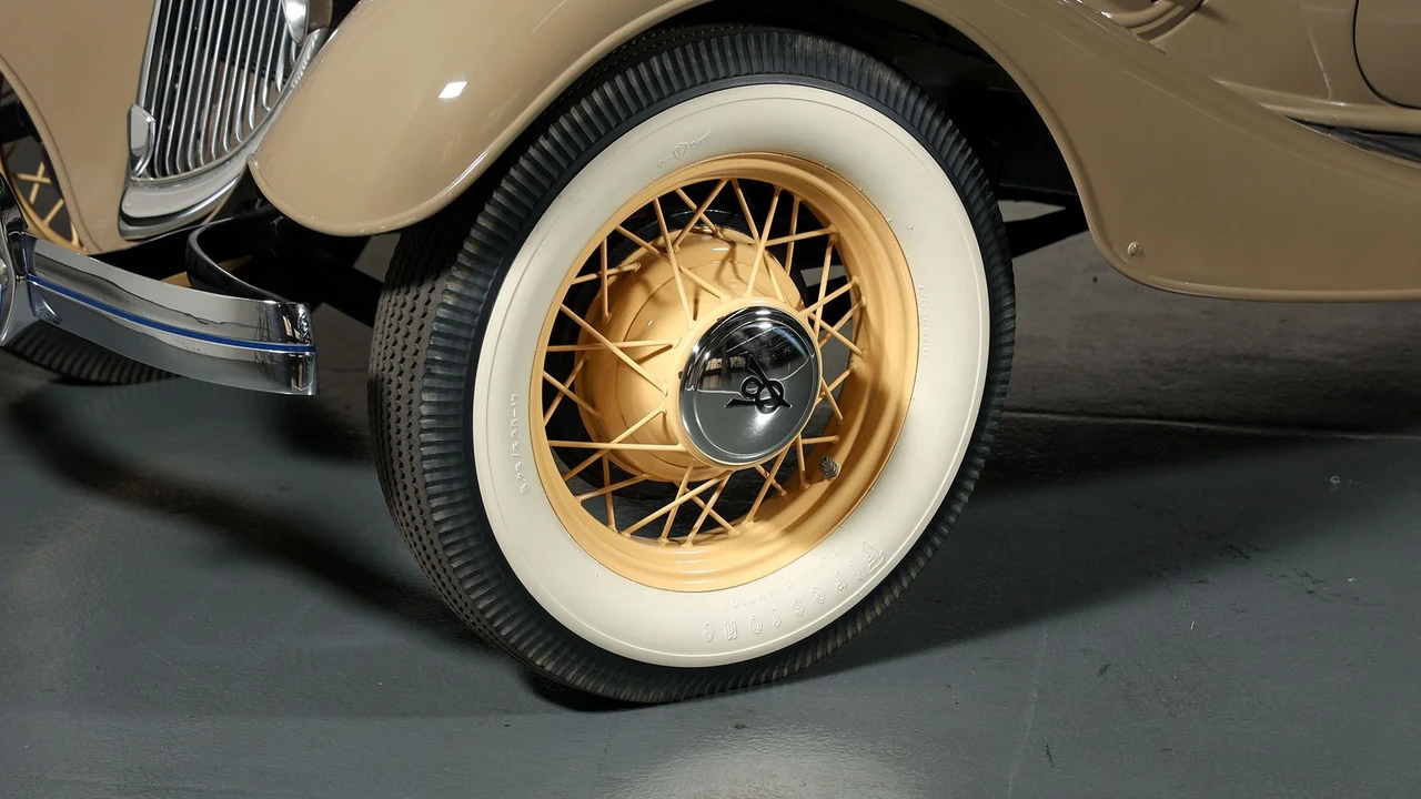 1934 Ford Model 18 & 40 - Image 6 of 29