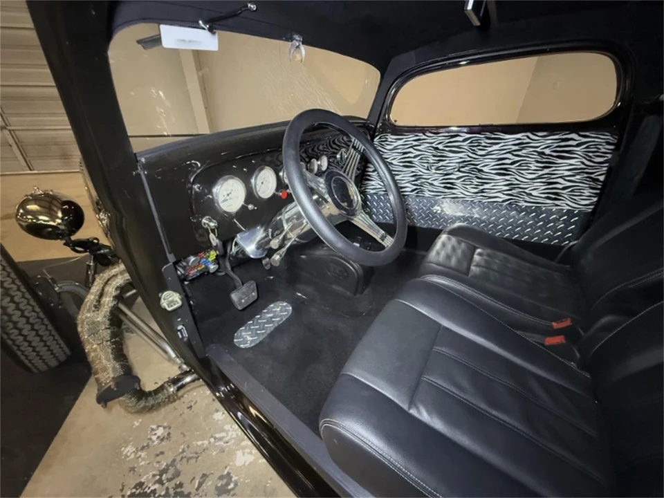 1934 Ford Standard & Deluxe & Super Deluxe - Image 26 of 31