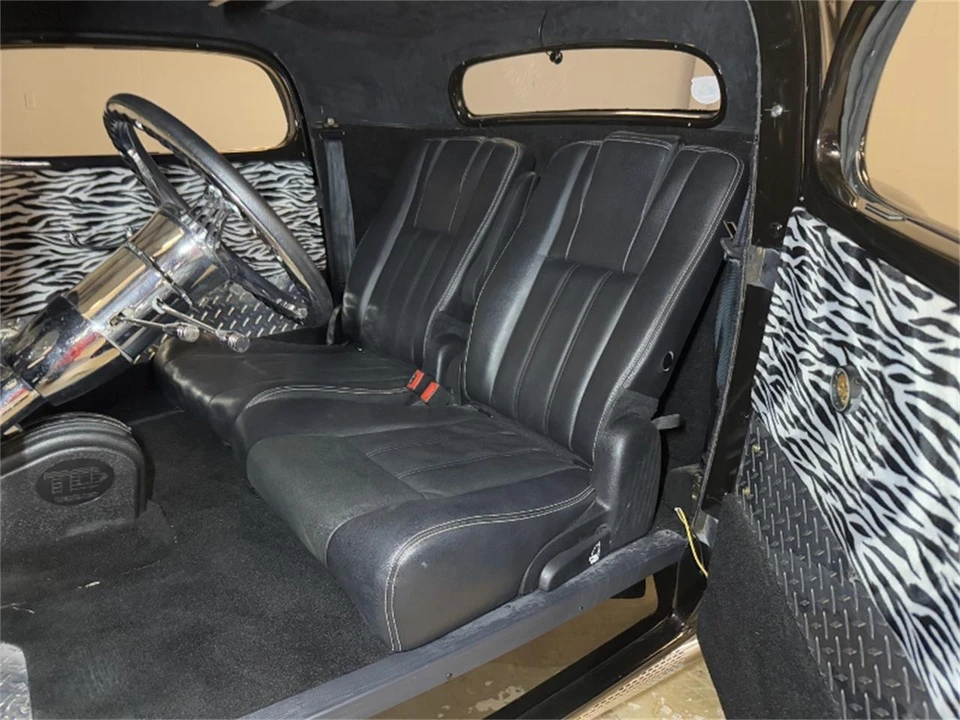 1934 Ford Standard & Deluxe & Super Deluxe - Image 30 of 31