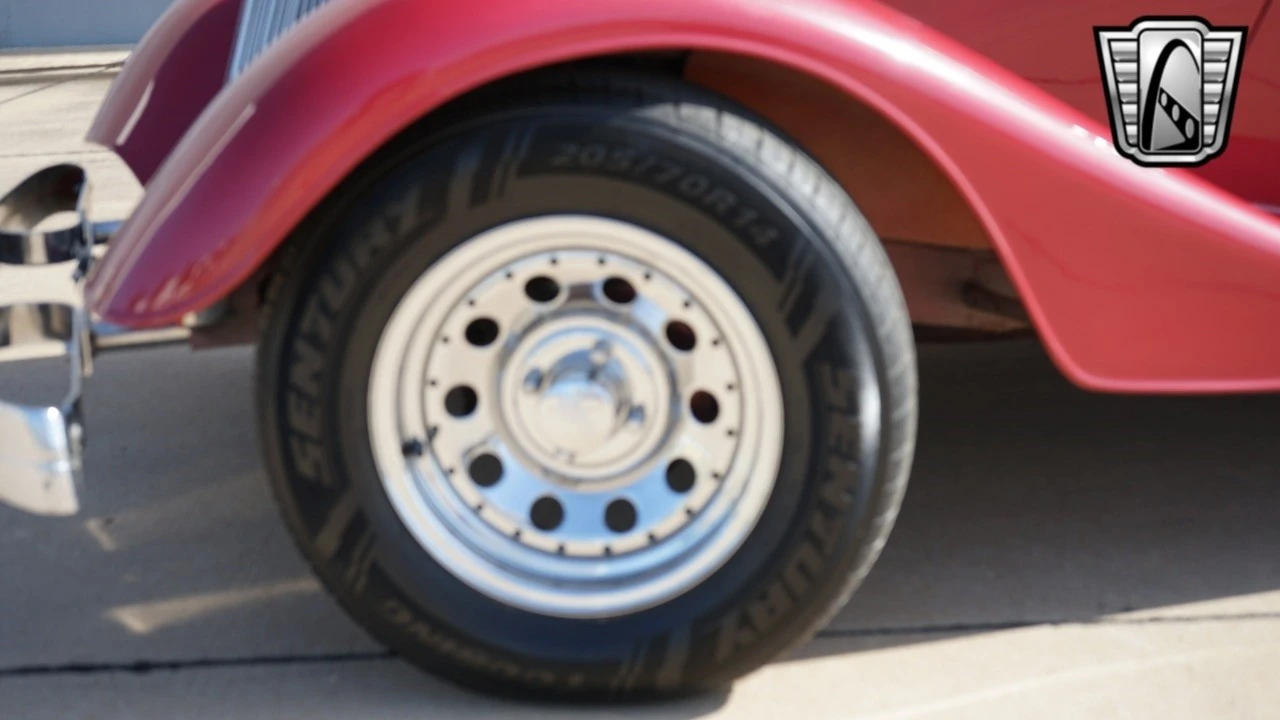 1934 Ford Model 18 & 40 - Image 8 of 12