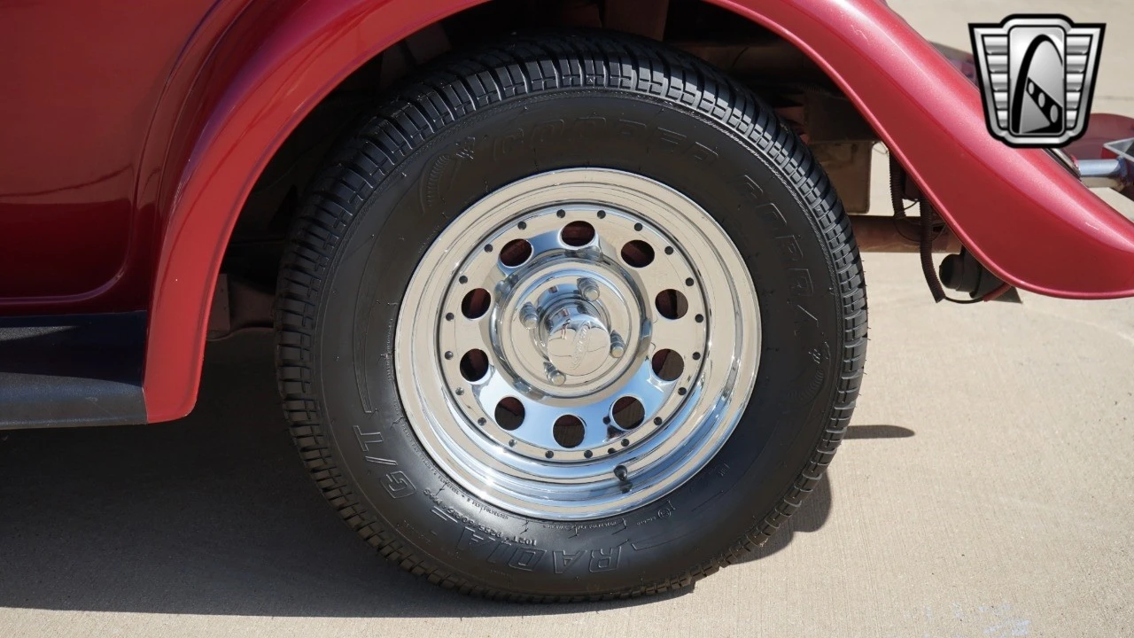1934 Ford Model 18 & 40 - Image 9 of 12