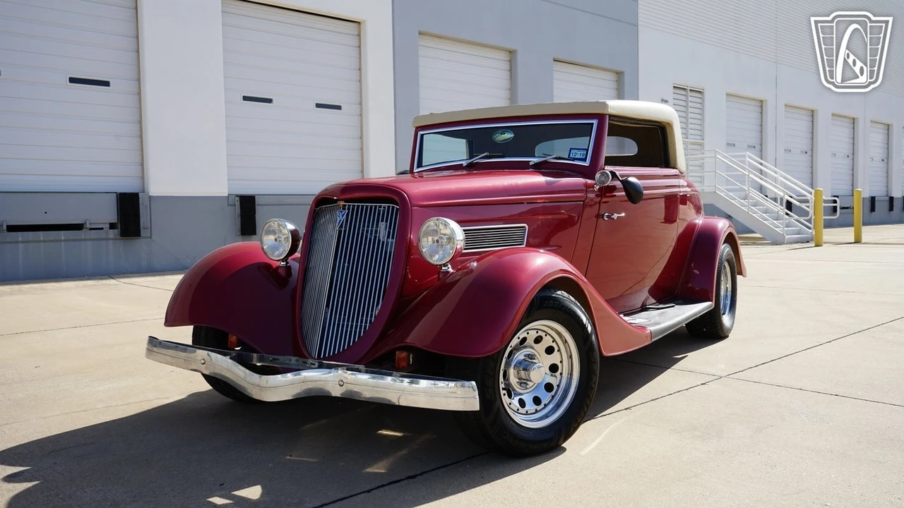 1934 Ford Model 18 & 40 - Image 4 of 12