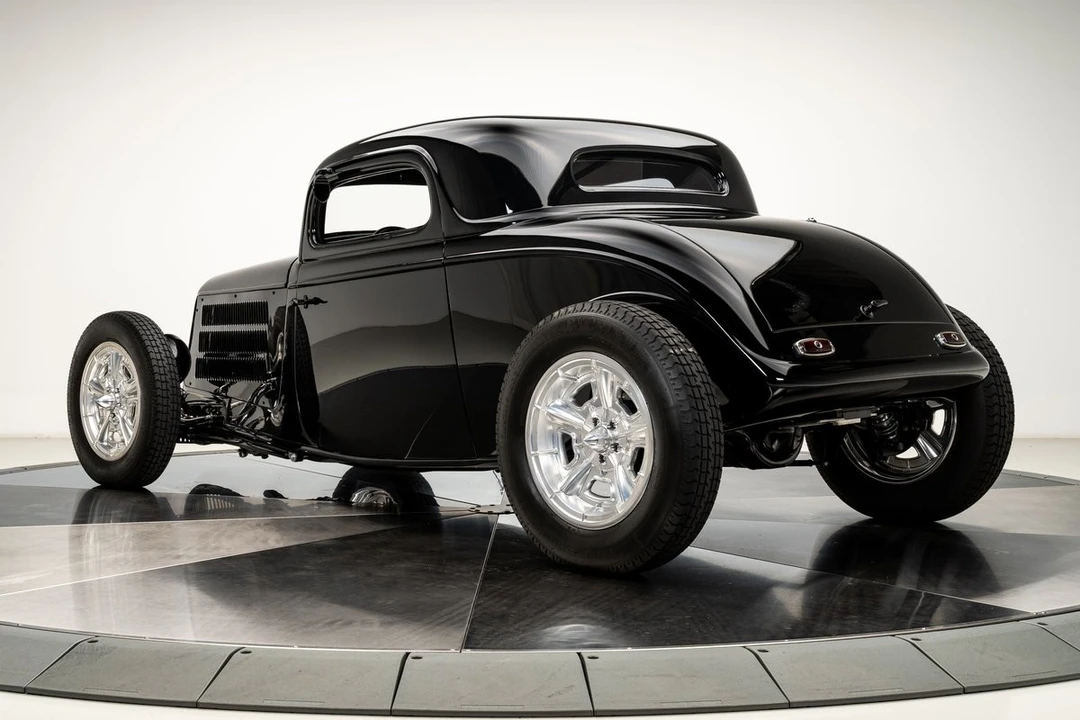 1934 Ford Standard & Deluxe & Super Deluxe - Image 17 of 31