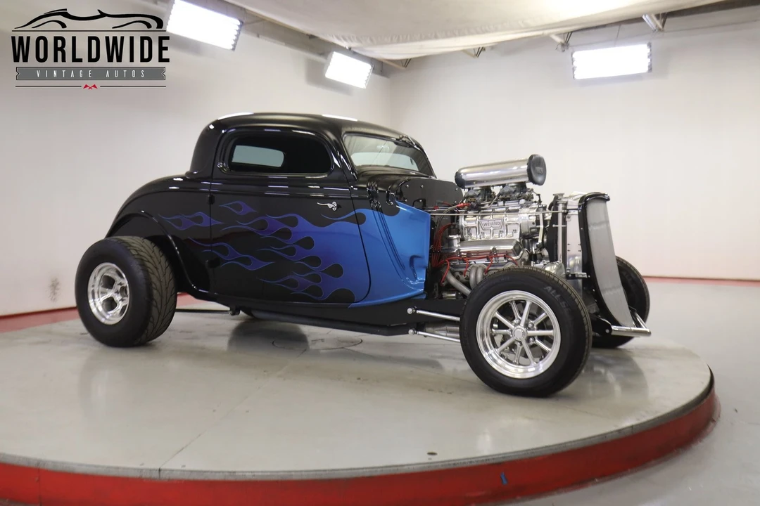 1934 Ford Model 18 & 40 - Image 2 of 12