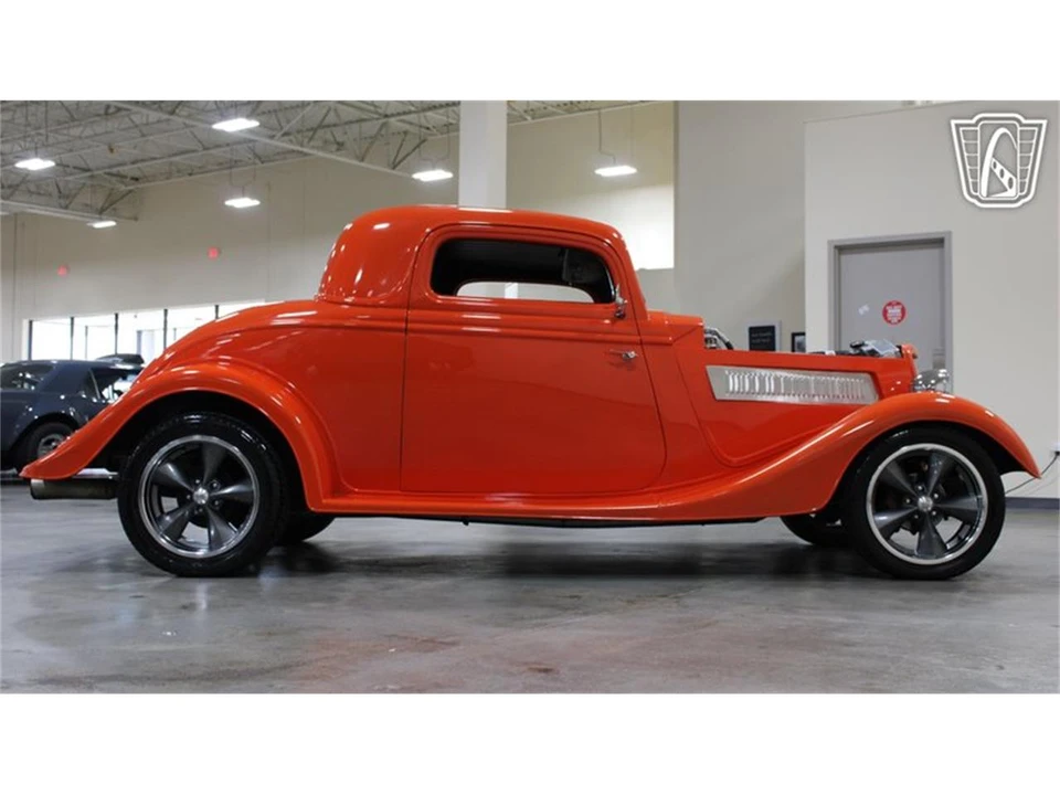 1934 Ford Standard & Deluxe & Super Deluxe - Image 2 of 31