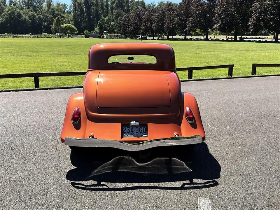 1934 Ford Standard & Deluxe & Super Deluxe - Image 8 of 31