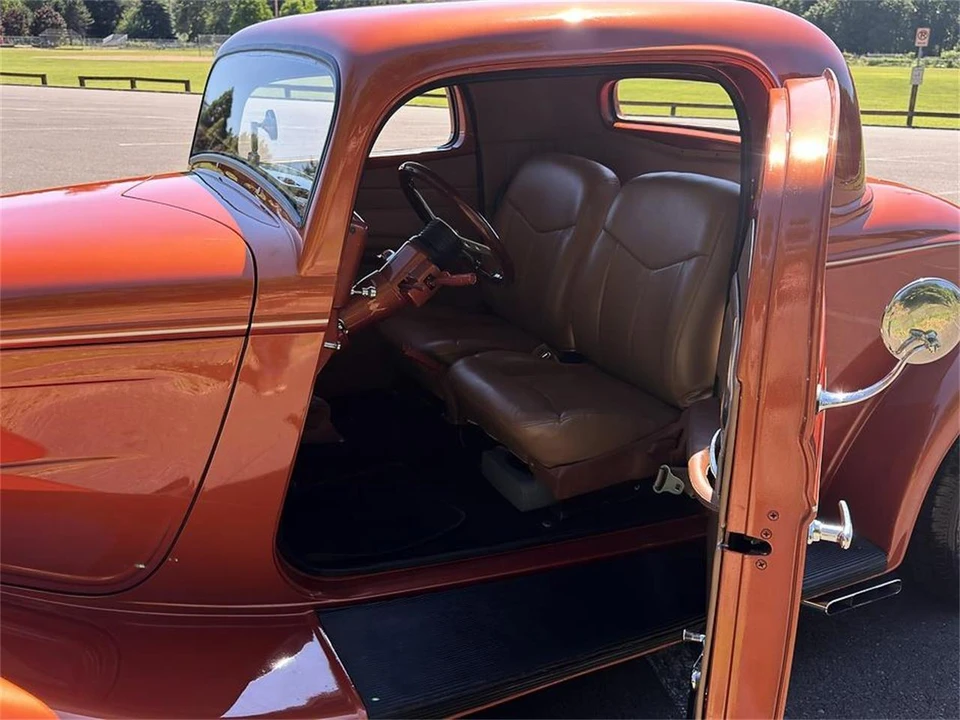 1934 Ford Standard & Deluxe & Super Deluxe - Image 17 of 31