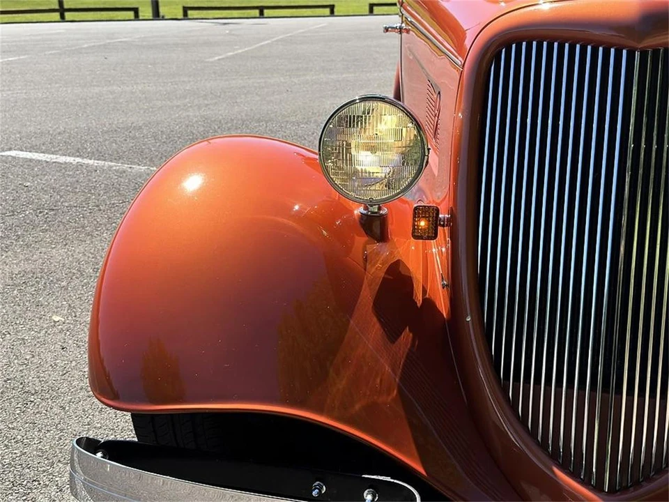 1934 Ford Standard & Deluxe & Super Deluxe - Image 14 of 31