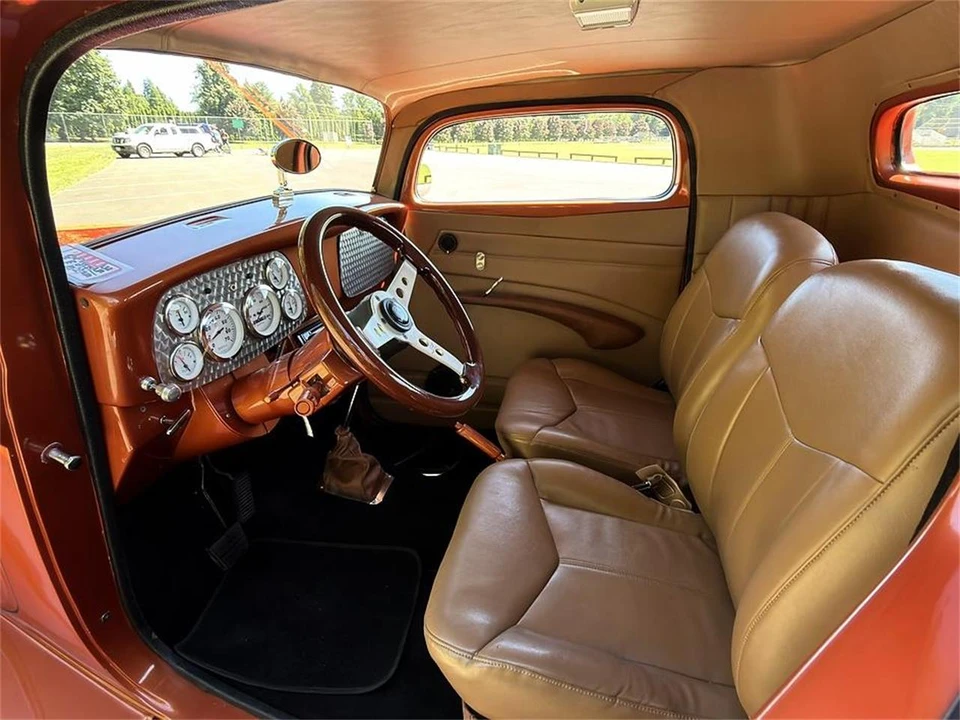 1934 Ford Standard & Deluxe & Super Deluxe - Image 2 of 31