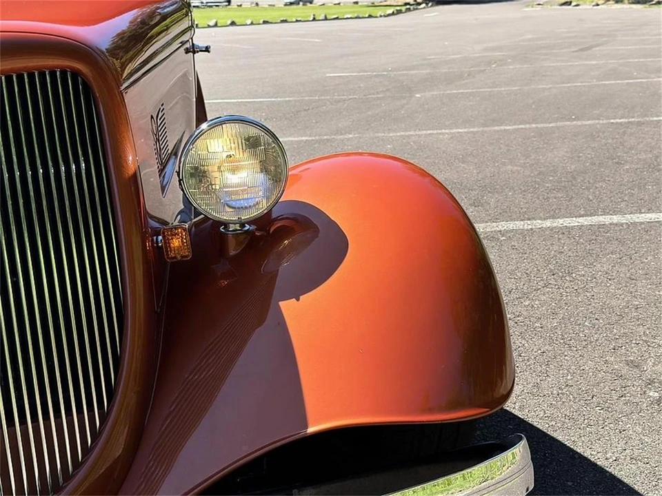 1934 Ford Standard & Deluxe & Super Deluxe - Image 15 of 31