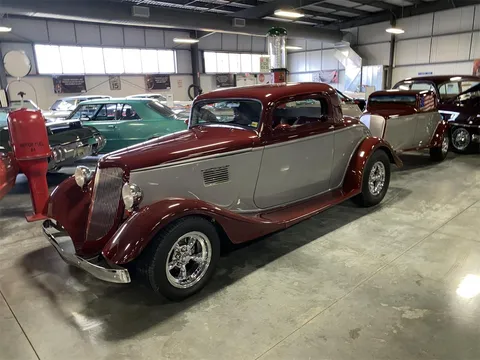 1934 Ford Custom